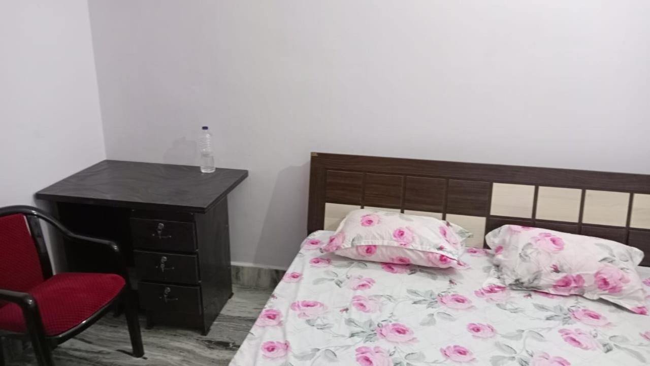 Darbar Homestay Gaya Buitenkant foto